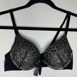 Victorias Secret Lace Push Up Bra